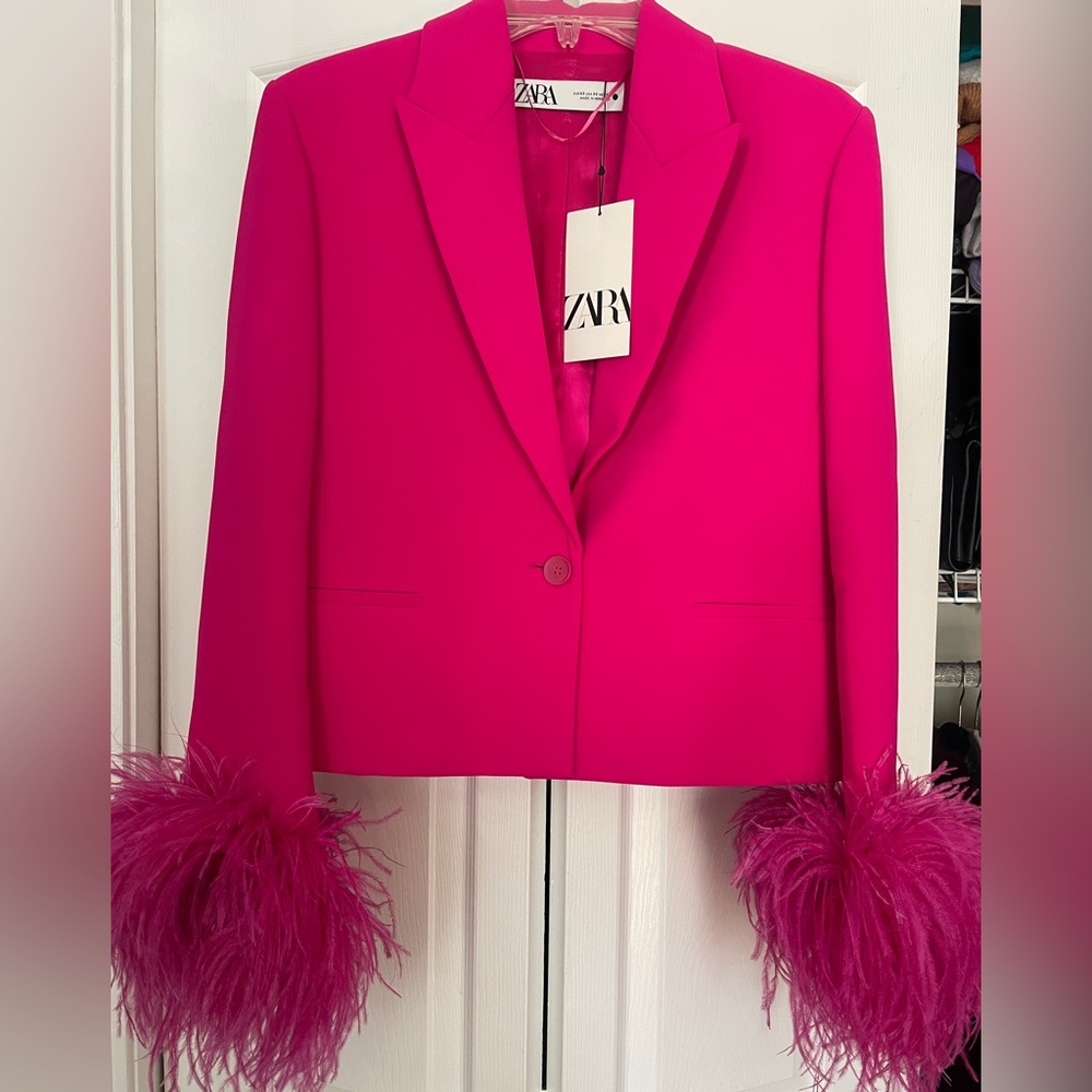 SOLD OUT Zara Women's Fuchsia jacket with Feather Accents xs s